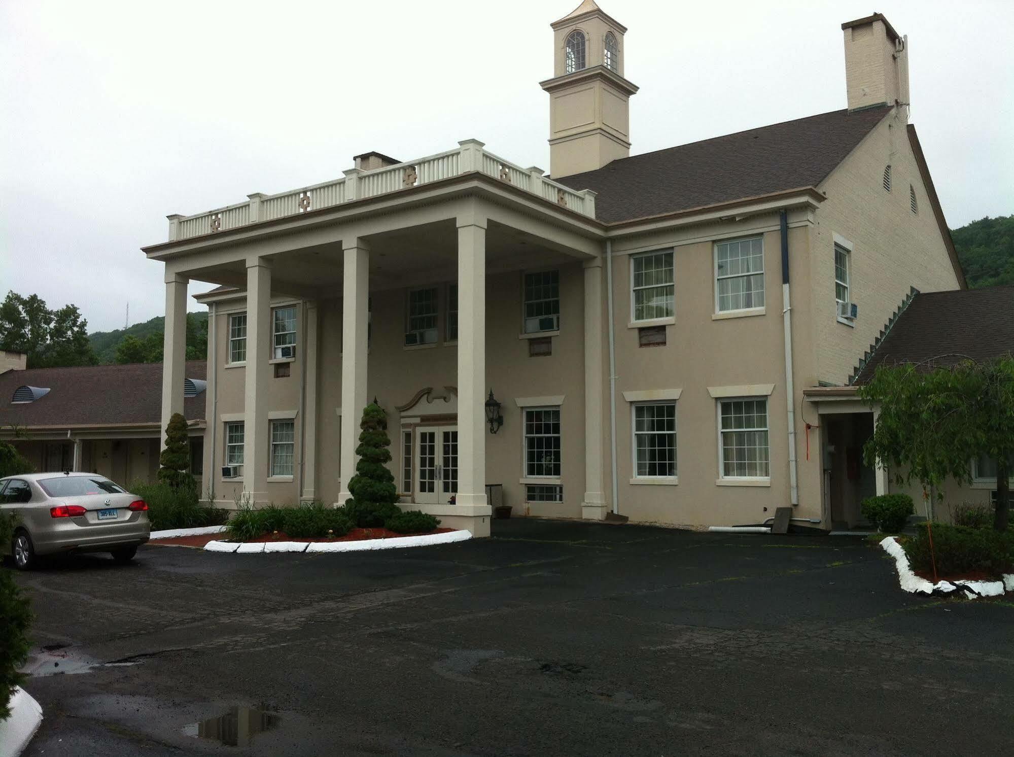 New Haven Inn Dış mekan fotoğraf